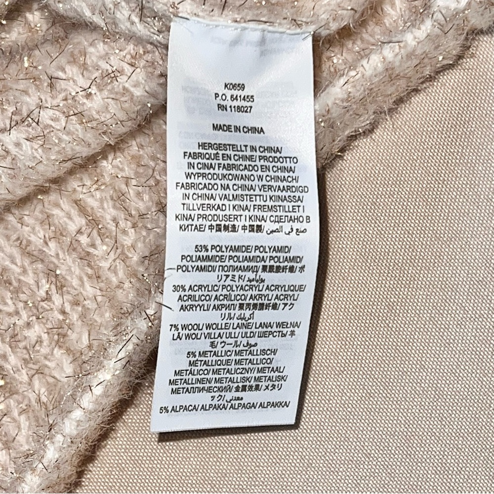 Boden Ivory Sparkle Ribbed Fluffy V-Neck Sweater Oversized Metallic Thread Sz 12 - Picture 4 of 15